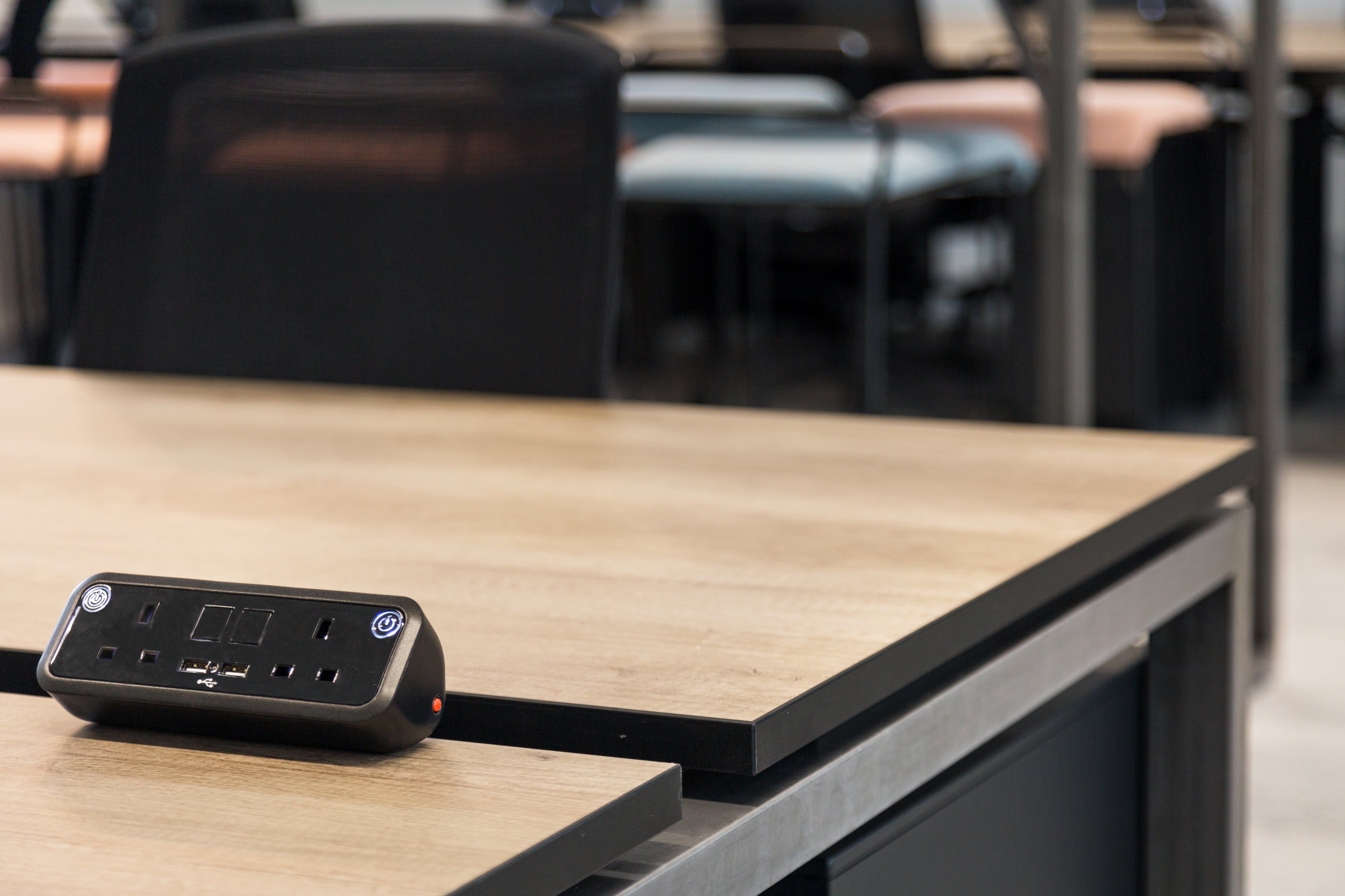 Uno A+C Table Top Power Module