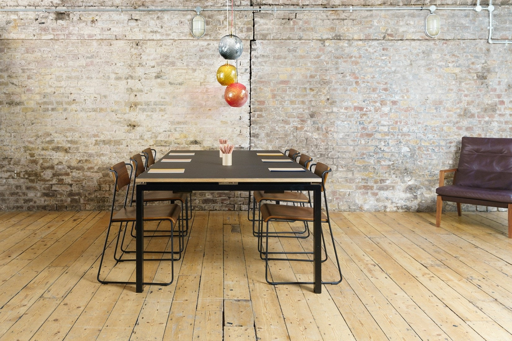 Simple Metal Frame Meeting Table