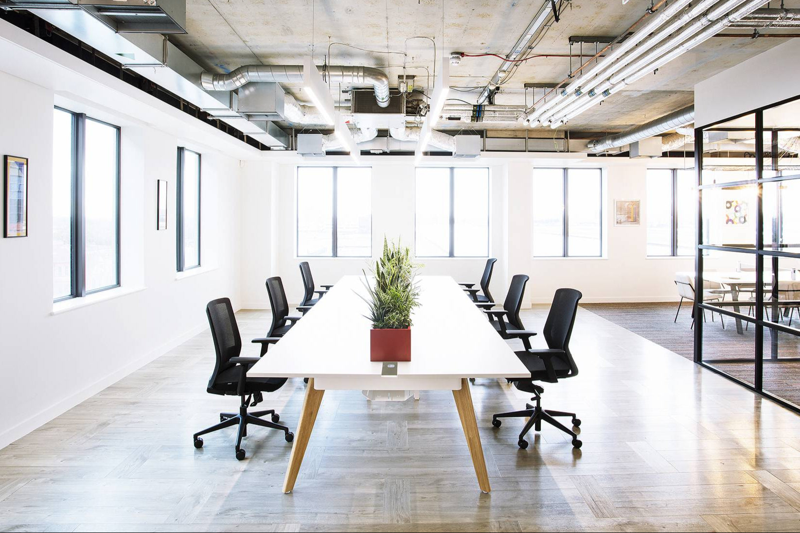 Hub Bench Desk