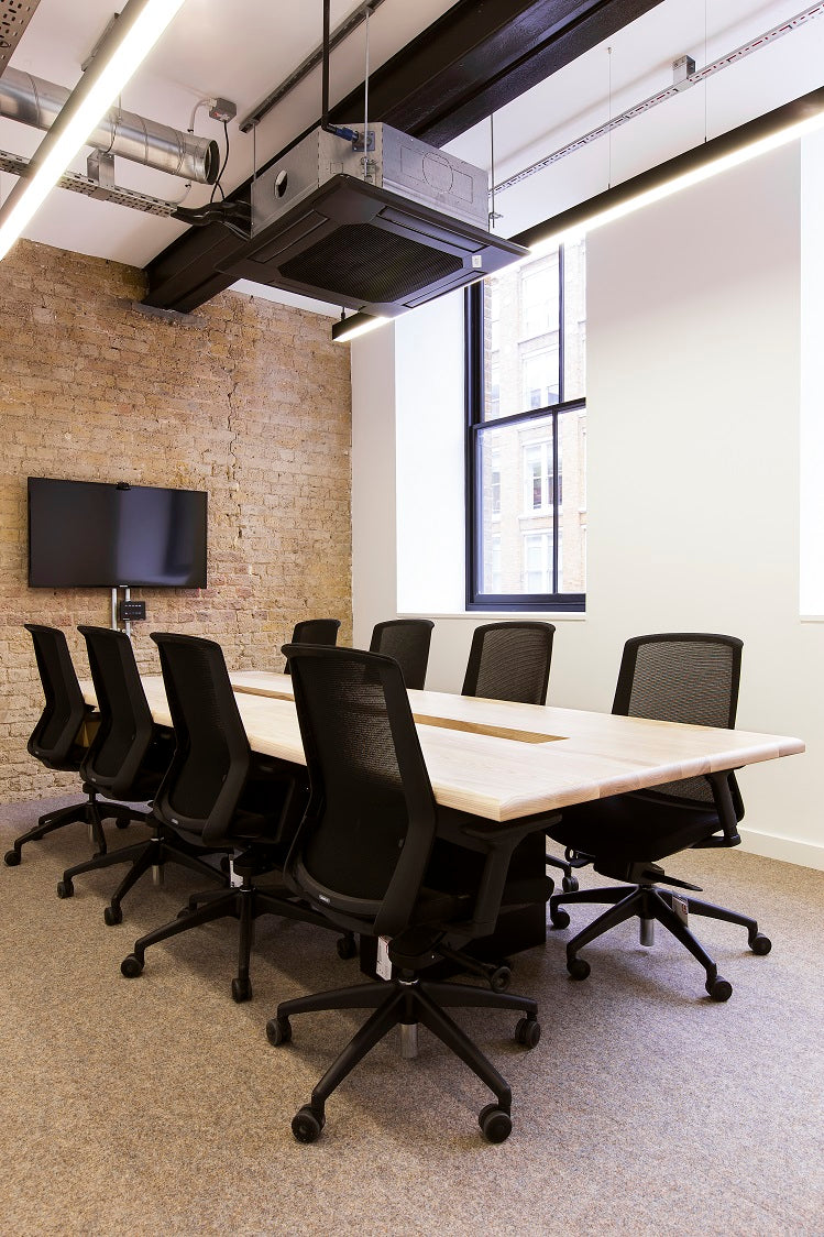 J1 Task Chair