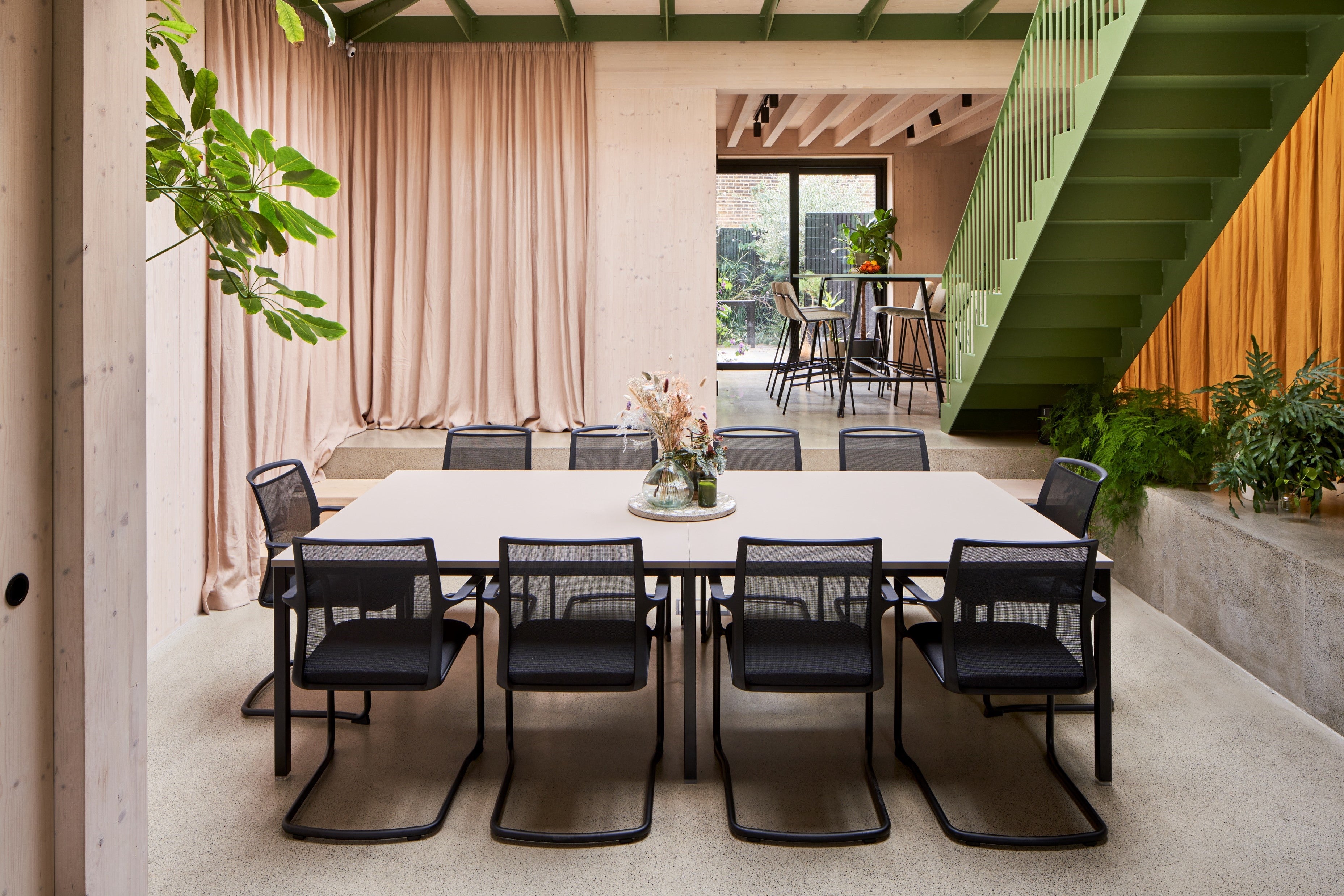 CT Cantilever Chair